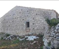 Terreno con Fabbricato rurale a Palazzolo Acreide