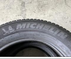 2 Gomme 215/65 R17 Michelin inverno 99%residui2022