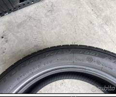 4 Gomme 225/50 R18 95W Bridgestone RFT 80/85%resid