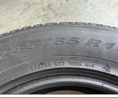 4 Gomme 235/65 R17 Pirelli Invernali 80% residui