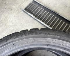 2 Gomme 245/35 R19 Pirelli invernali 85% residui