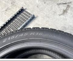 2 Gomme 215/45 R18 Pirelli invernali 85% residui