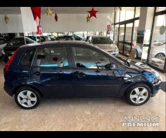 FORD FIESTA 1.4 TDI del 2009 con soli 130000KM