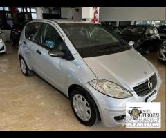 MERCEDES CLASSE A150 BENZ del 2006con 130000KM