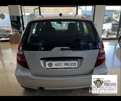 MERCEDES CLASSE A150 BENZ del 2006con 130000KM