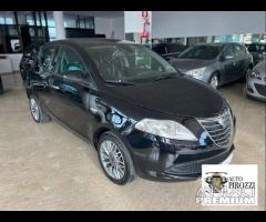 Lancia ypsilon gold 1.3 multijet 2014 130000km - 2