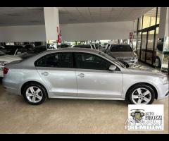 VW JETTA 1.6 TD del 2012con 168000KM