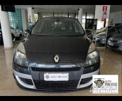 RENAULT SCENIC XMOD del 2011 con 161000KM