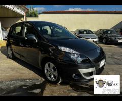 RENAULT SCENIC 1.6 BENZ 2011 con soli 110000KM - 3