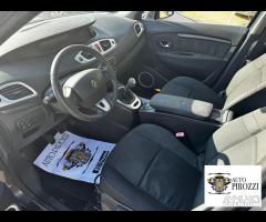 RENAULT SCENIC 1.6 BENZ 2011 con soli 110000KM - 10