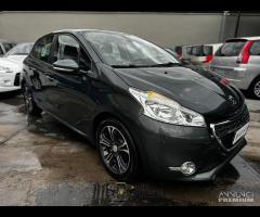 PEUGEOT 208 1.2 BENZINA 82 CV ANNO 2015