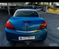 OPEL TIGRA COSMO 1.4 BENZ del 2005 con 96000KM