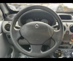 RENAULT KANGOO 1.5 DCI del 2005 con 185000KM - 9