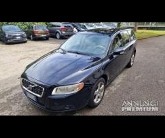 Volvo V70 2.4 D5 con Gancio Traino