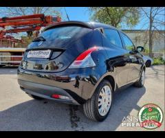 LANCIA Ypsilon 1.2 - 4