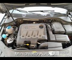 VW Passat Variant 2.0 Tdi BlueM KM CERTIFICATI - 21