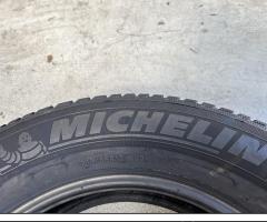 4 Gomme 215/65 R17 Michelin invernali 85% residui - 3