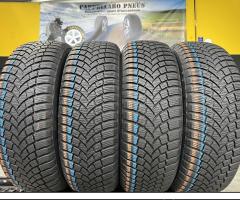 4 Gomme 195/65 R15 95T Bridgestone inverno al 90%