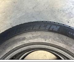 2 Gomme 215/65 R16 102H Michelin 90% residui 2022