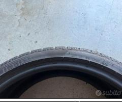 4 Gomme 235/35 R20 Pirelli invernali 95% residui