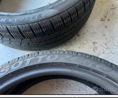 4 Gomme 235/35 R20 Pirelli invernali 95% residui - 5