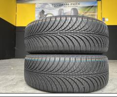 2 Gomme 235/60 R18 Goodyear 4 Stagioni 85% residui