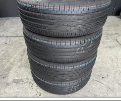 4 Gomme 235/65 R17 104V Continental con 80%residui - 2