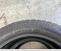 2 Gomme 225/50 R18 95H Bridgestone inverno runflat - 3