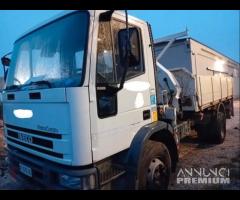 Iveco 150.18 gru e ribaltabile