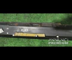 8X23-F10608-A MINIGONNA RIVESTIMENTO SOTTOPORTA Dx - 8