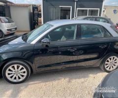 Audi A1 SPB 1.6 TDI 116 CV Sport 2017 Bicolore - 7