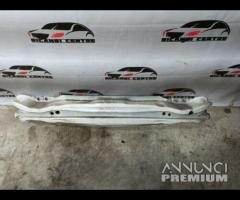 TRAVERSA PARAURTI POSTERIORE  VOLVO V40 2013 31299