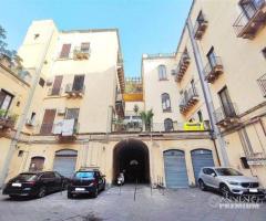 Appartamento 7 vani con Terrazzo Catania zona Teat - 18