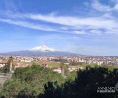 Appartamento 3 vani con Posto auto Catania Zona Li