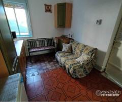 Appartamento 3 vani con Cortile Augusta zona mare