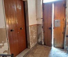 Appartamento 2 vani con cortile Catania Zona Acque