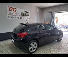 Opel astra 1.4 gpl scad 2033 unico pro 2013