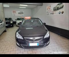 Opel astra 1.4 gpl scad 2033 unico pro 2013