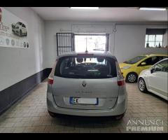 Renault scenic x mod 1.6 dci 7 posti uni pro 2012 - 16