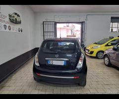 Lancia ypsilon 1.4 gpl X neop 2011 unico prop - 16