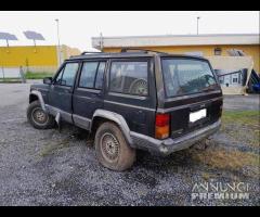 Jeep Cherokee 2.5 Diesel 1999 Demolita - Ricambi