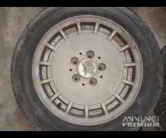 Cerchi In Lega Da 15" Per Mercedes 190E - W124