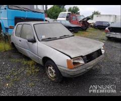 Peugeot 205 3 Porte Demolita - Per Ricambi