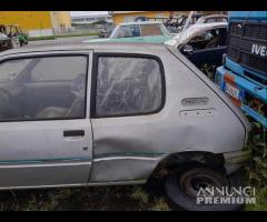 Peugeot 205 3 Porte Demolita - Per Ricambi