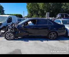 Mercedes Classe E W212 2011 Demolita - Ricambi