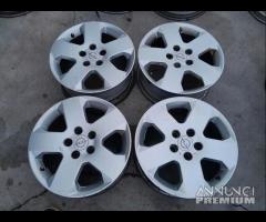 Cerchi In Lega Da 16" Per Opel Signum - Vectra - 1