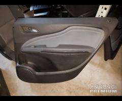 Interno In Tessuto Per Opel Zafira 2012 - 11