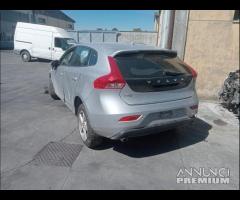 Volvo V40 2015 2.0 TD Demolita - Per Ricambi - 5