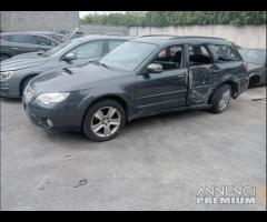 Subaru Legacy Outback 2011 2.0 TD Per Ricambi - 3