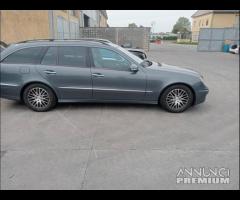 Mercedes Classe E320 W211 Evo Demolita - Ricambi - 5